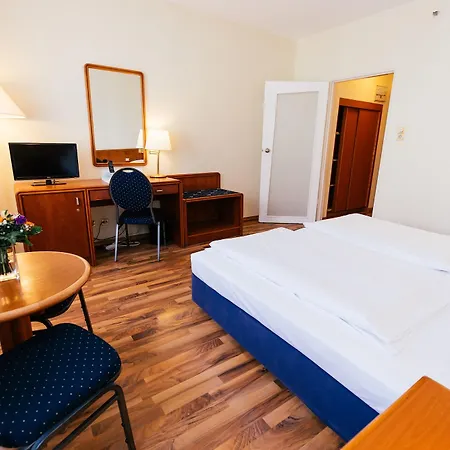 ホテル Excelsior - Station