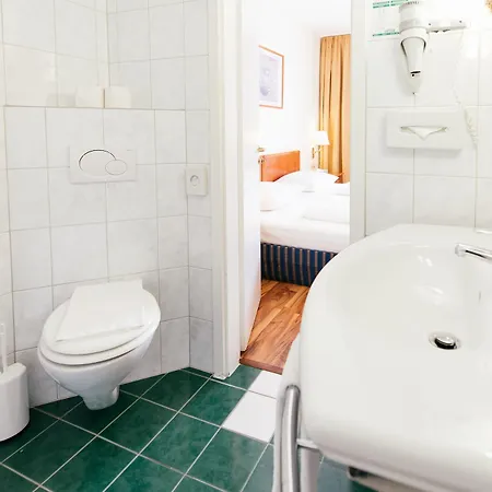 Otel Excelsior - Station 3*