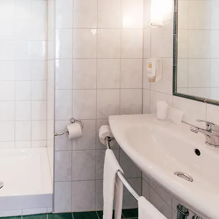 Otel Excelsior - Station 3*