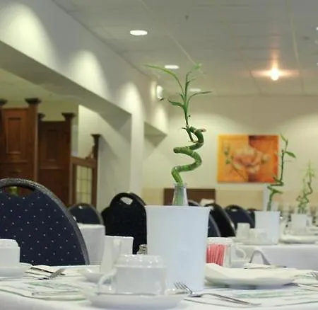 Excelsior - Station 3* フランクフルト