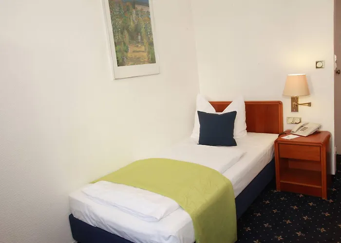 Hotel Excelsior - Station 3*