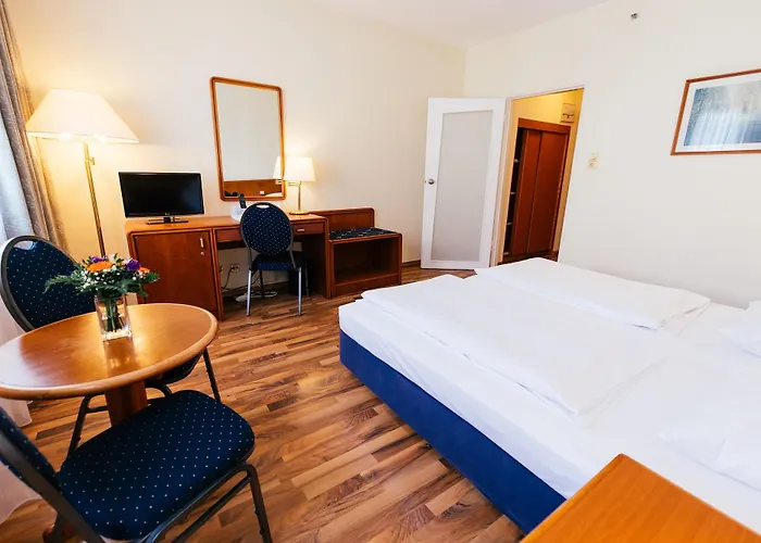 Szálloda Excelsior - Station