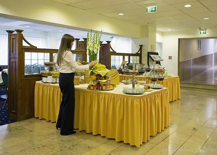 Hotel Excelsior - Station 3*