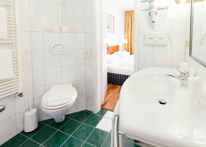 Hotel Excelsior - Station 3*