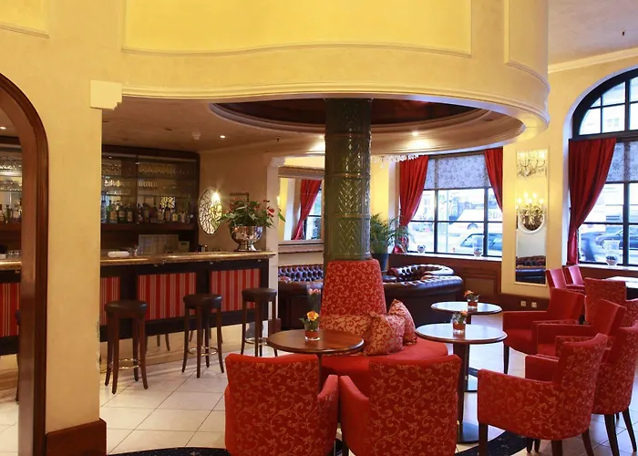 Hotel Excelsior - Station 3*